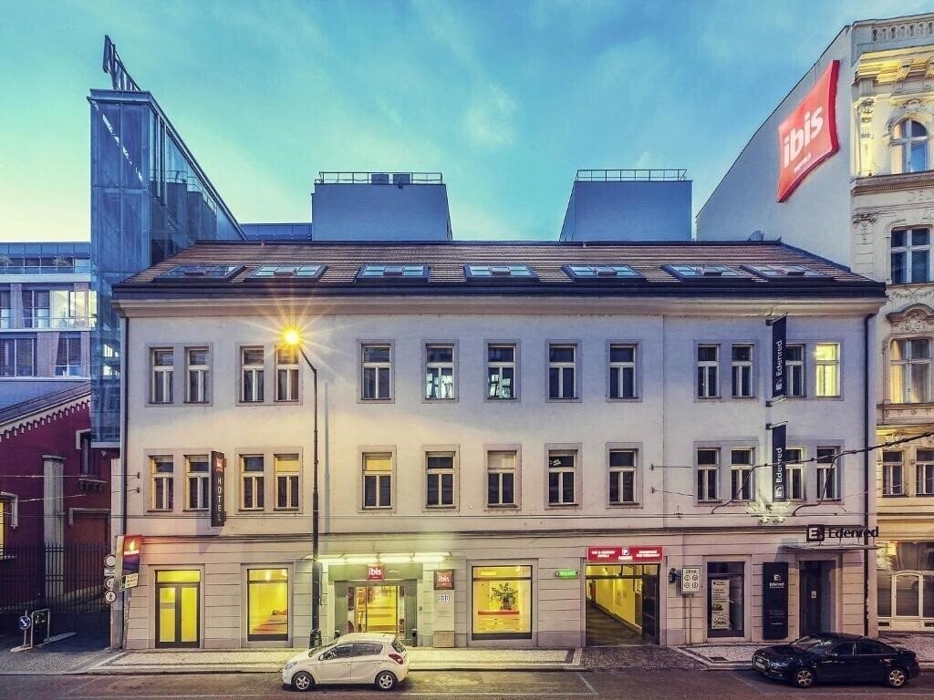 Готель Ibis Old Town 3*