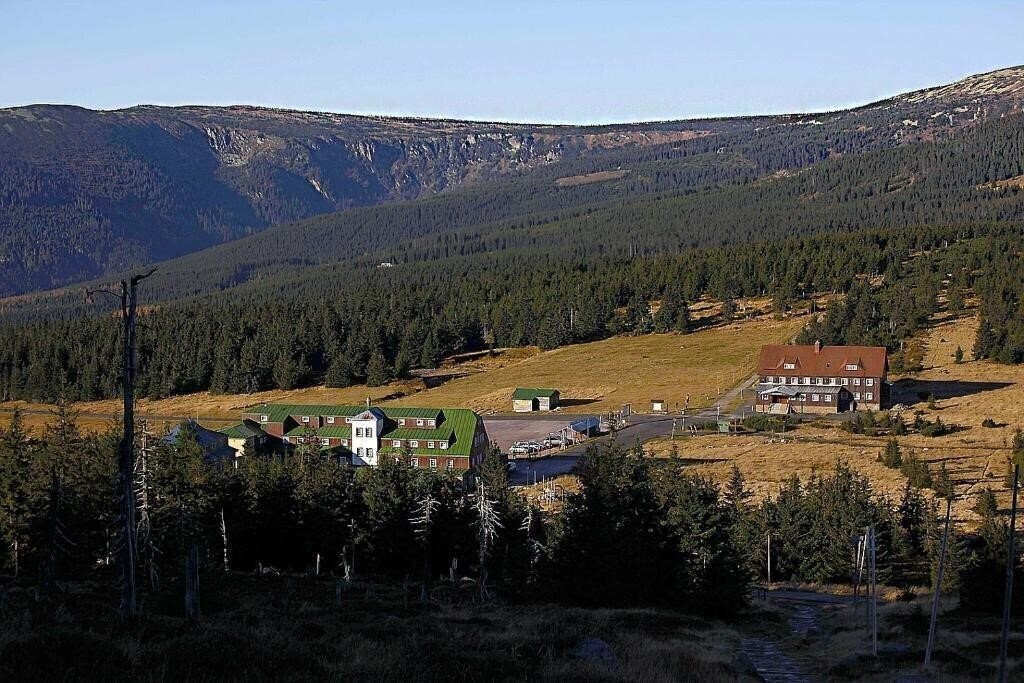 Готель Spindlerova Bouda 3*