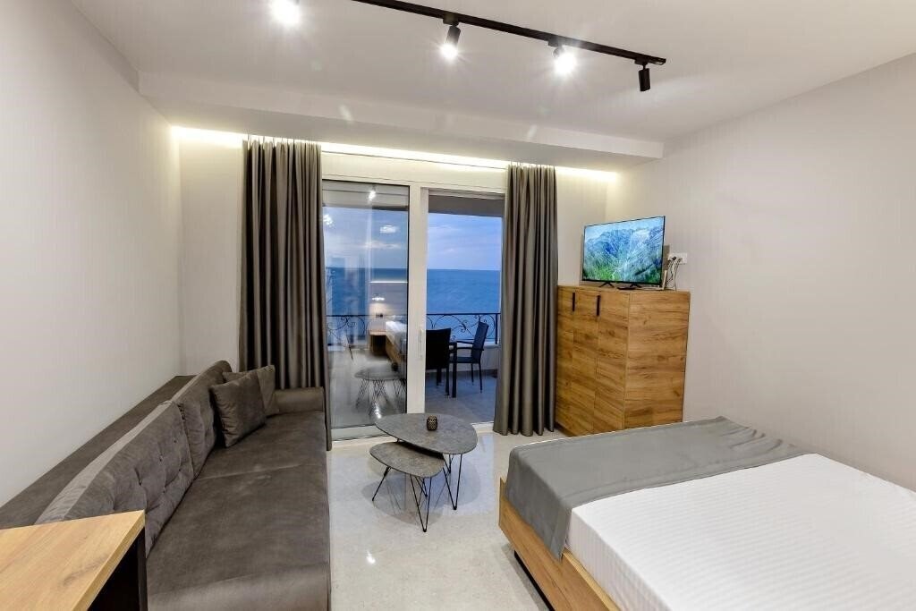 Фото Piano Apartments 3*