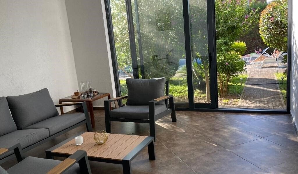 Отель 3 Bedroom Apartment With Pool 3*