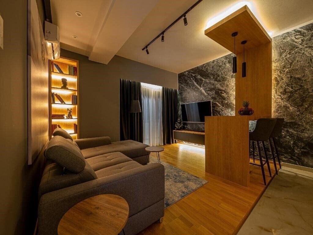 Отель Night Pearl - Deluxe Apartment 3*