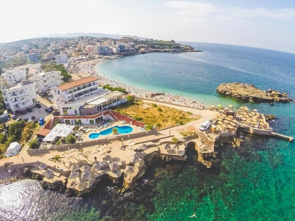Готель Atlantis Apartments 3*
