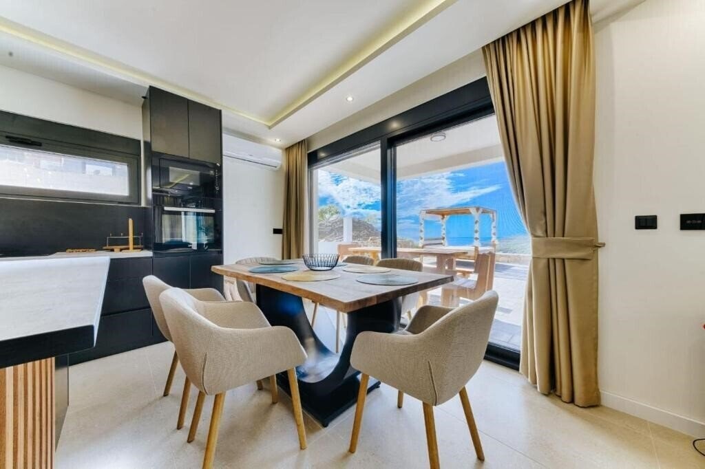 Изображение Villa Monza 3*