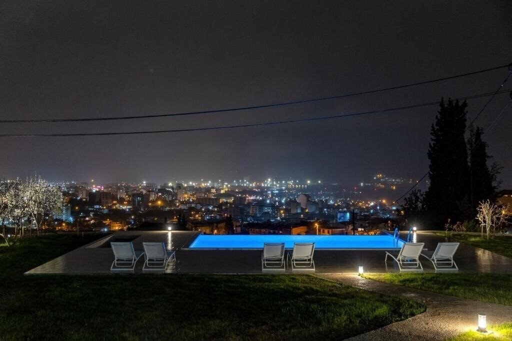 Отель Uphill Glavanovic Villas 3*