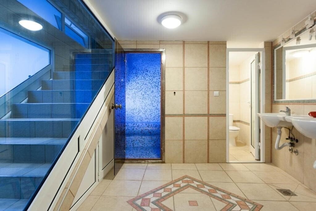 Фотографія SPA Resort Becici 4*