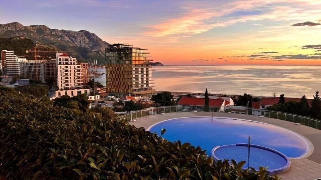 Отель Villa Allende 4*