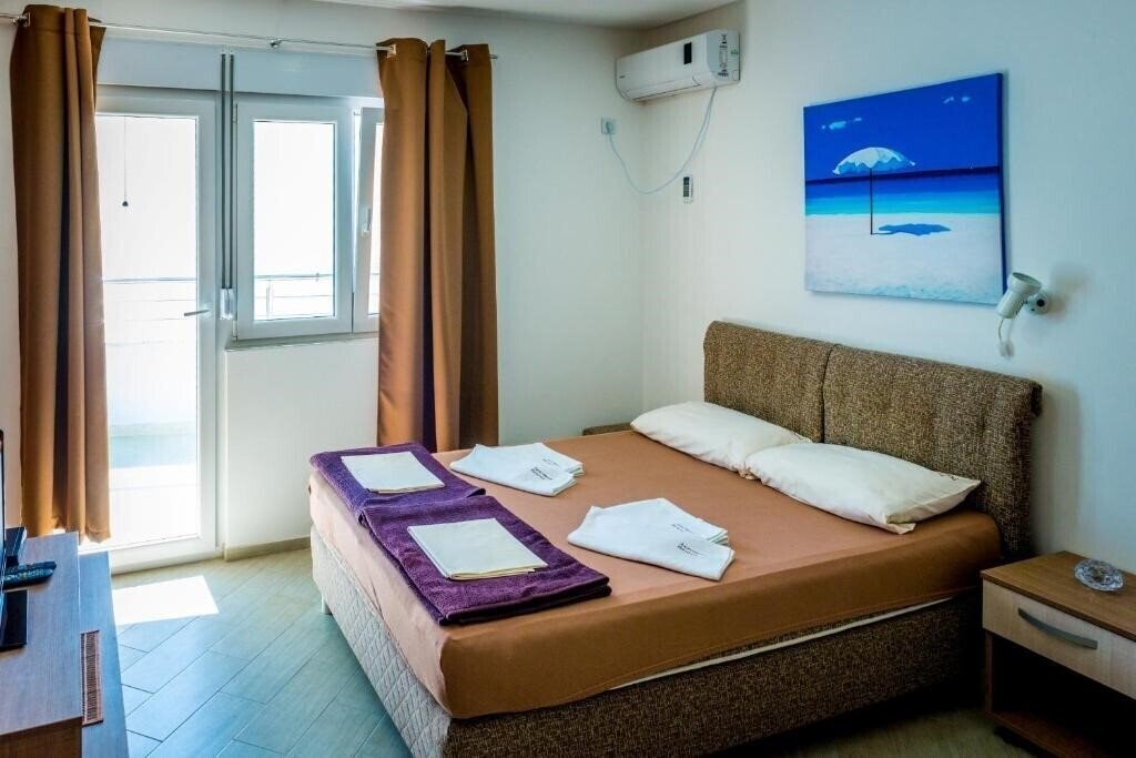 Отель Barovic 3*