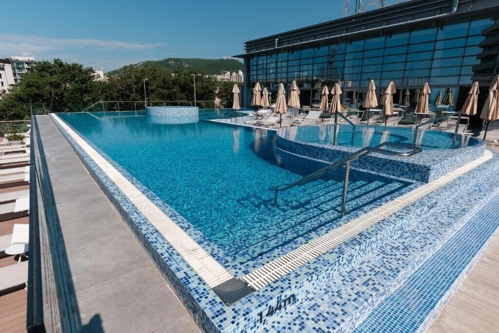 Отель Eurostars Queen of Montenegro 4*