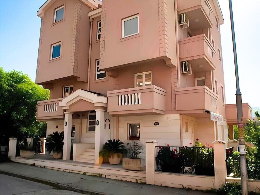 Готель Golijanin Apartment 3*