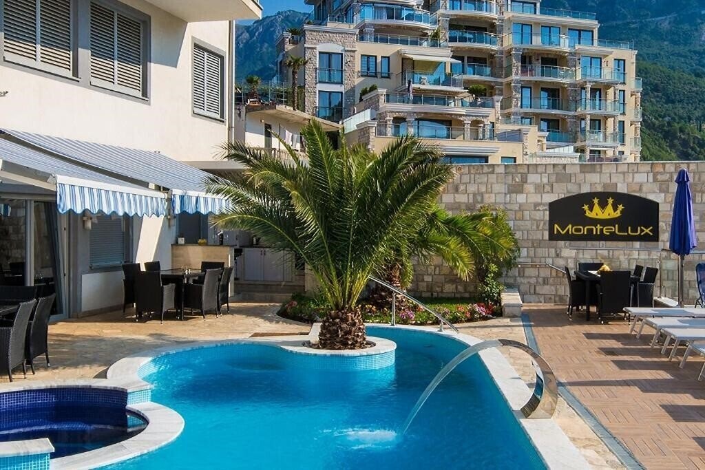 Фотографія Montelux Apartments 4*