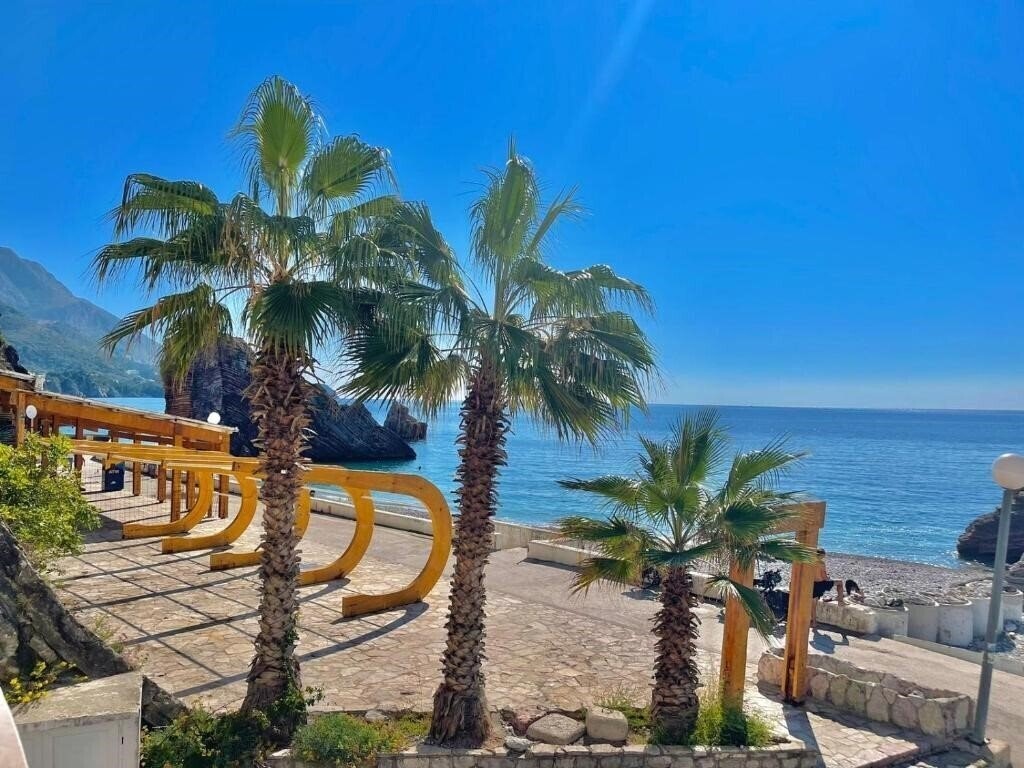 Готель Seaview Apartments Rafailovici 3*