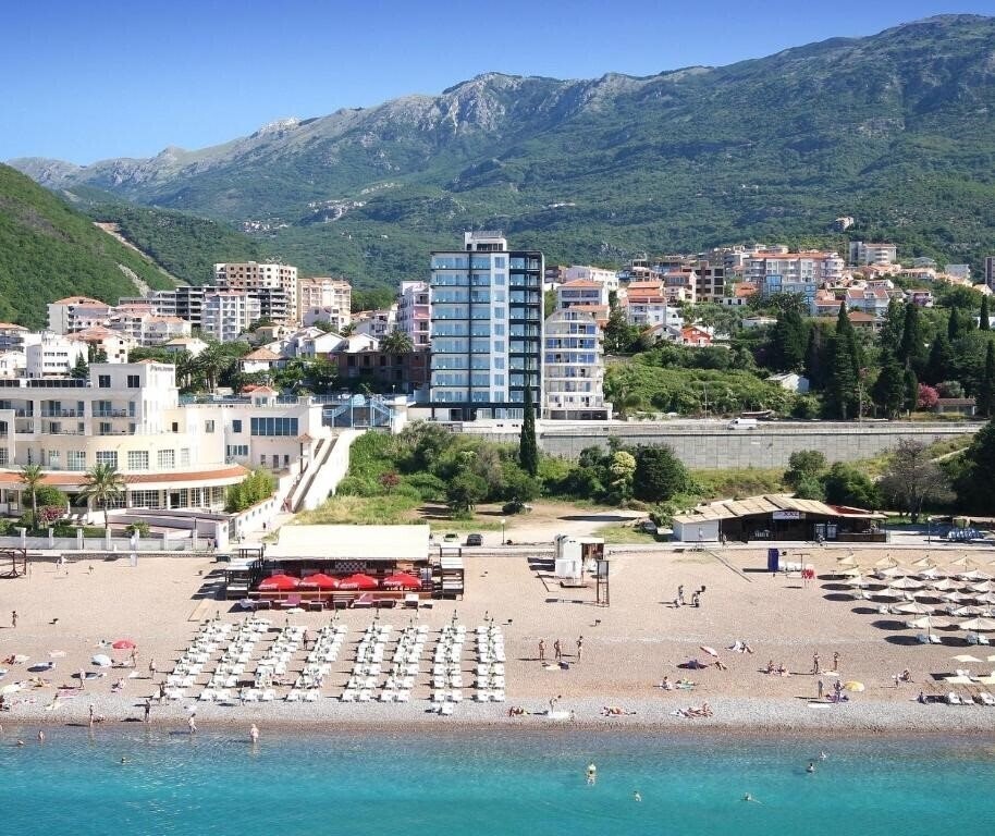 Отель Villa Shine 4*