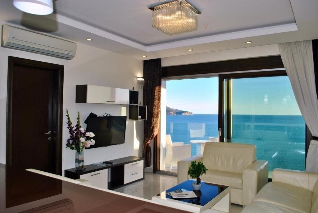 Фотография Villa Shine 4*