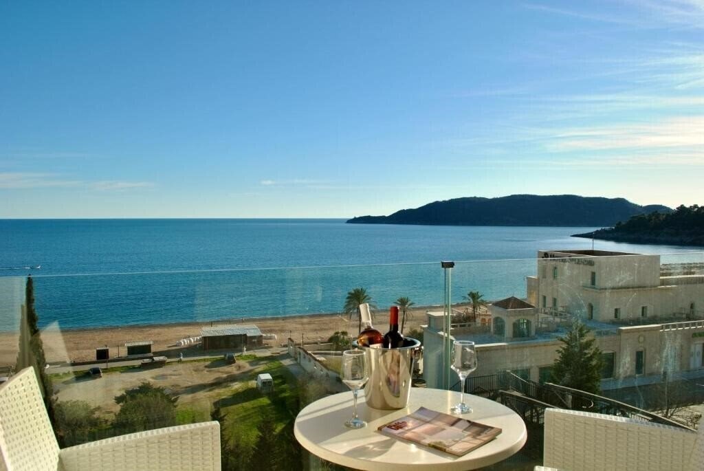 Изображение Villa Shine 4*