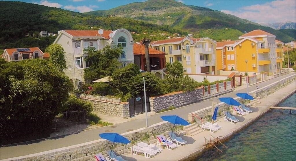 Готель Vila La Vita Del Mare 4*