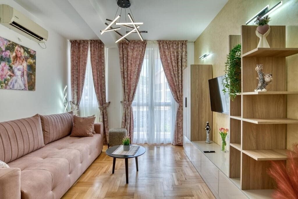 Картинка Elena 3*