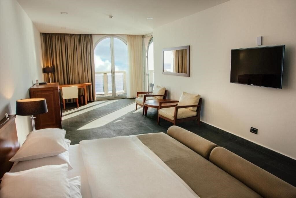 Зображення Grand Avala 4*