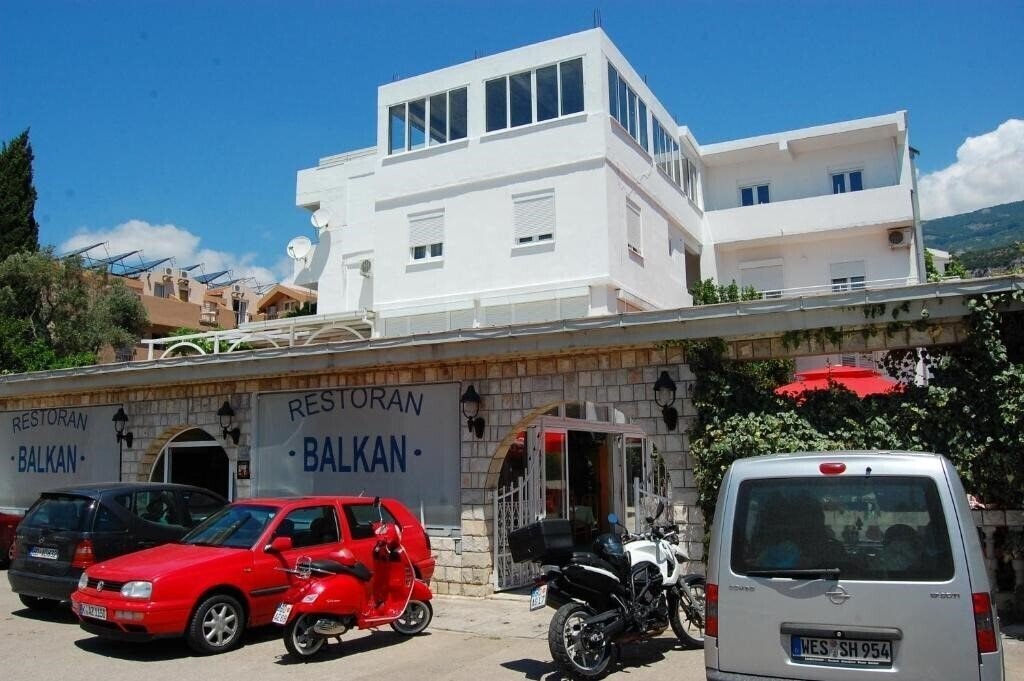 Отель Balkan 3*