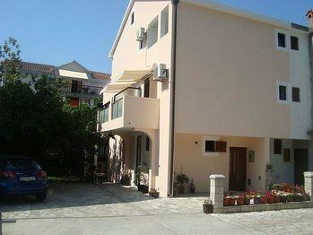 Готель Villa Vesna Apt 3*