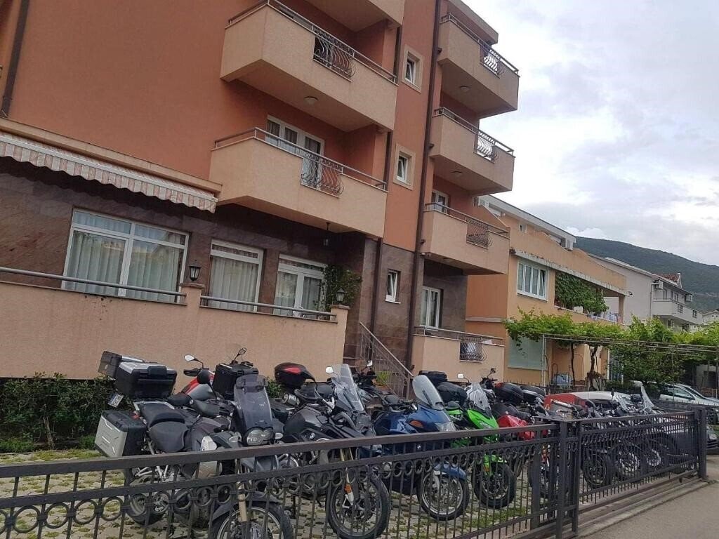 Готель Hotel Fineso 3*