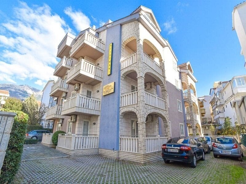 Готель Apartments Tomy 3*