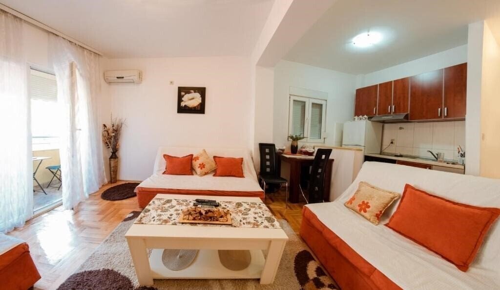 Фото Villa Slavica Budva 3*