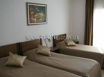 Готель Small Hotel Butua 4*