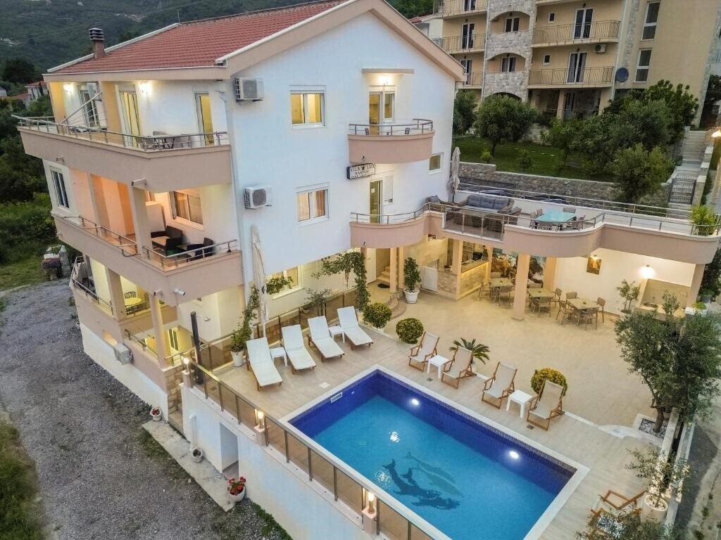 Готель Villa Lux 3*