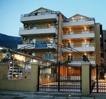 Готель VRP Apartments 3*