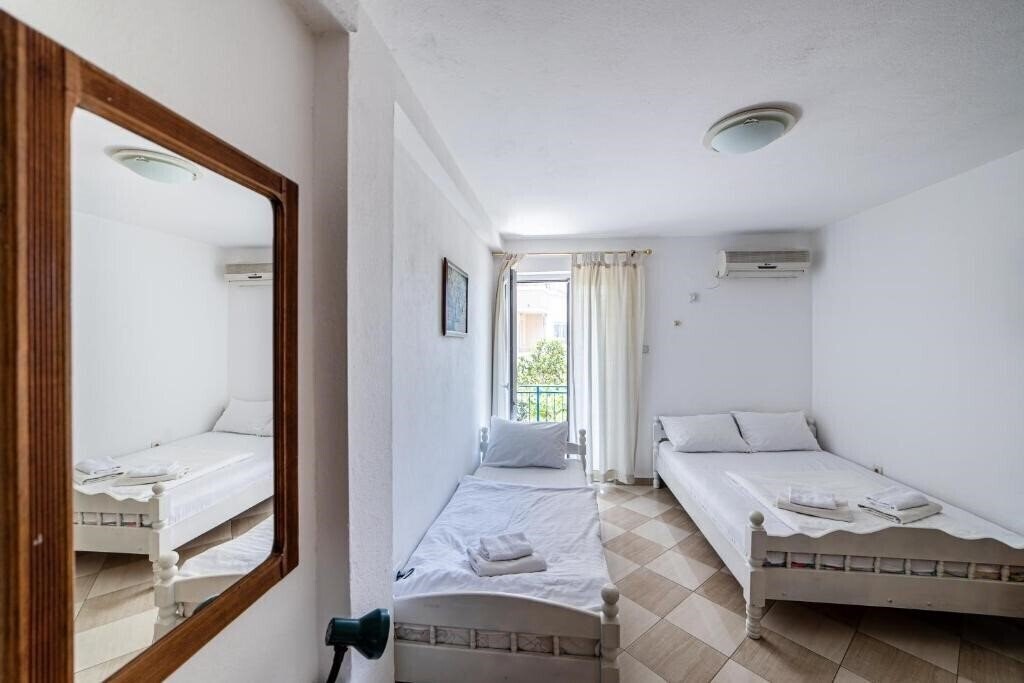 Готель APARTMENTS KALA VERDE 3*