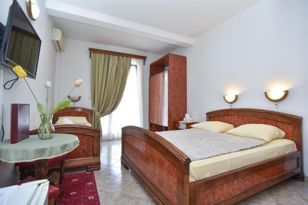 Зображення Grbalj 3*