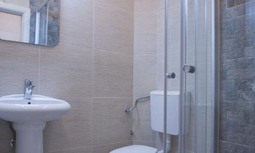 Фотографія Apartments Adrovic 3*