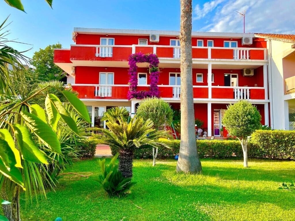 Отель Villa L 3*
