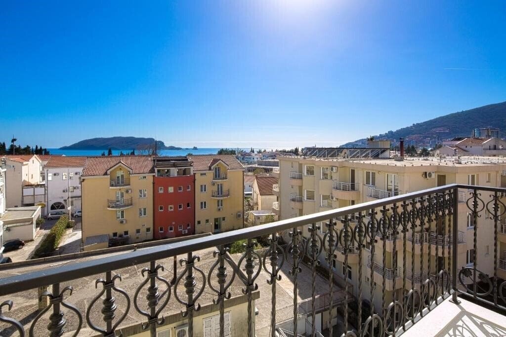 Картинка Pozzo 4*