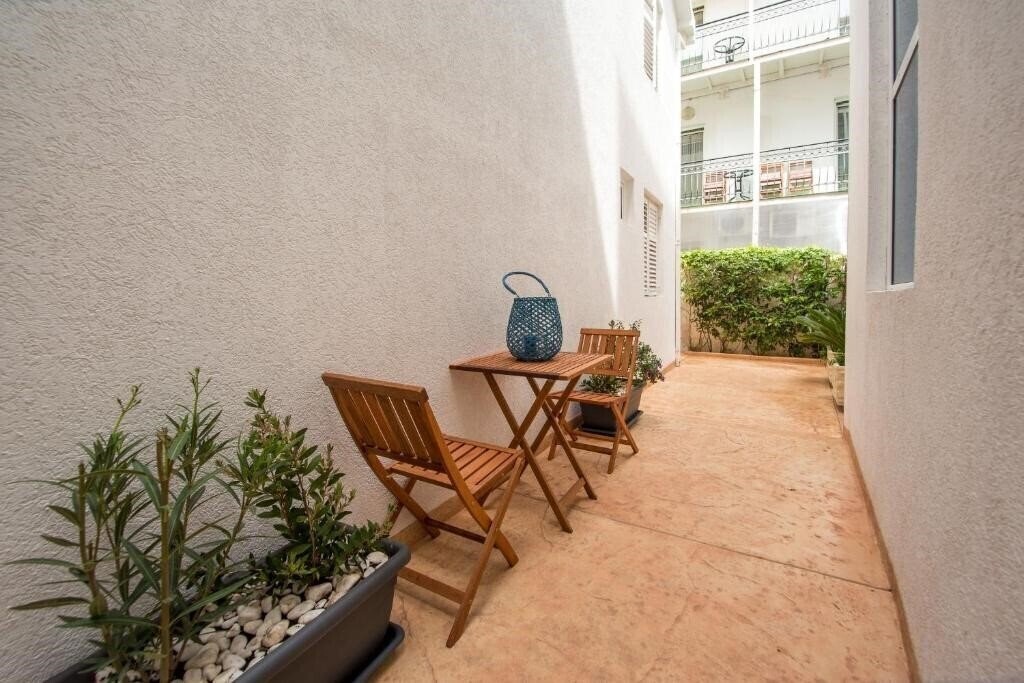 Фотографія Dieden Apartments 3*