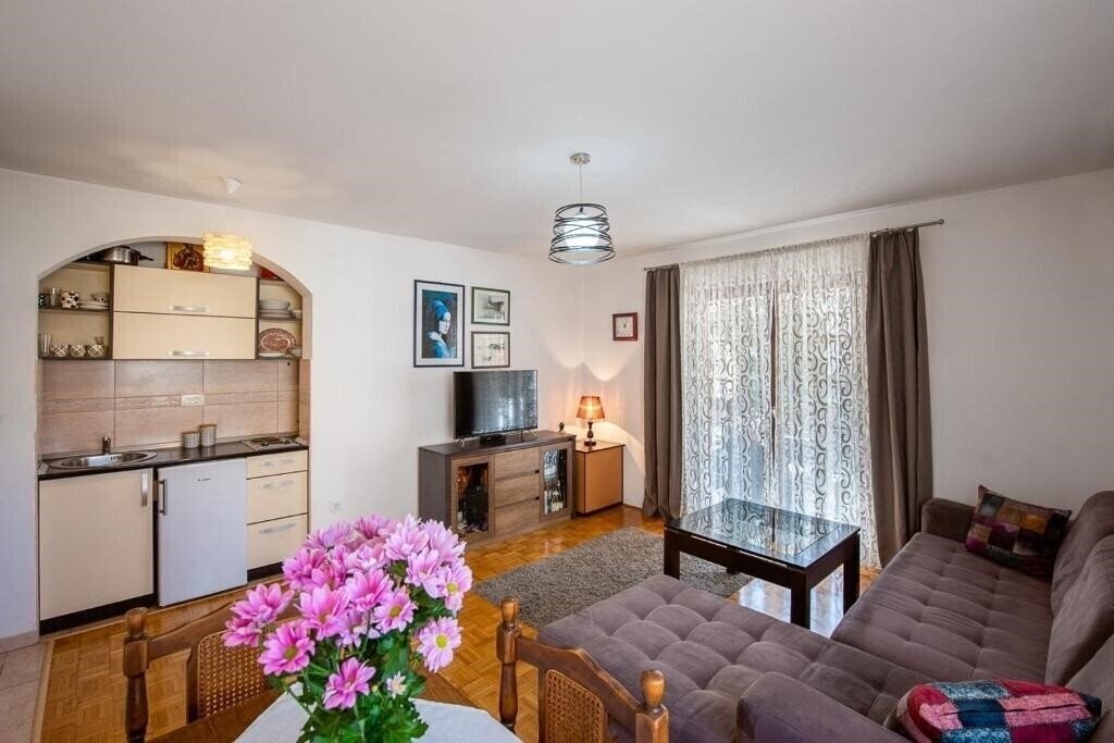 Фото Villa Bozovic 2*