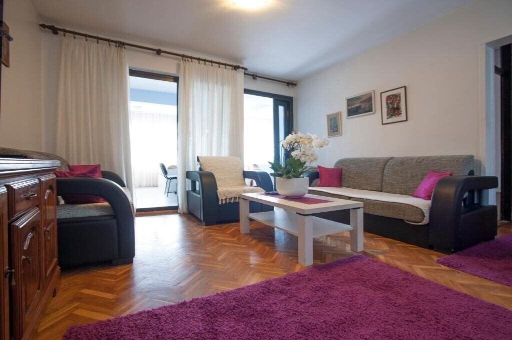 Фото Mina Apartment 3*