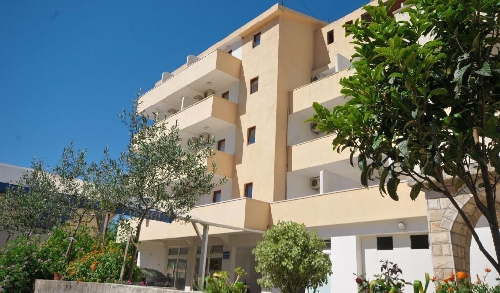 Отель Monterio Class "B" 2*