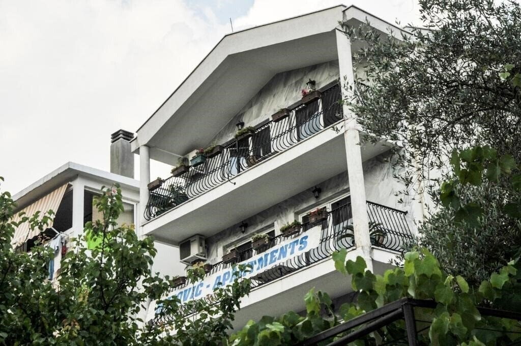 Готель Mijovic Apartments 3*