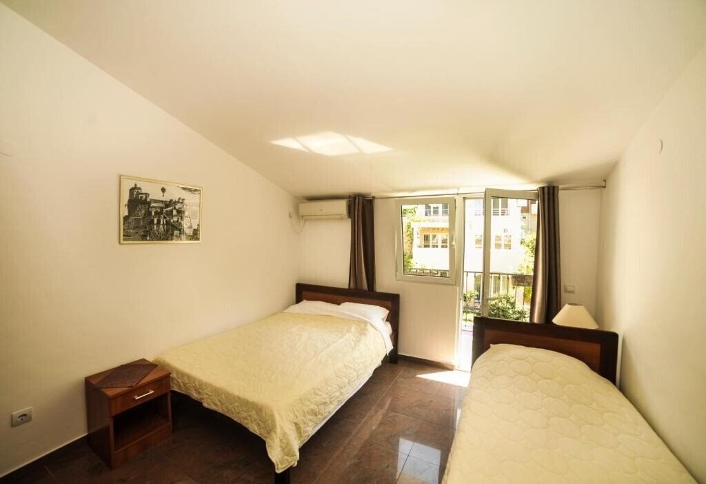 Фото Mijovic Apartments 3*
