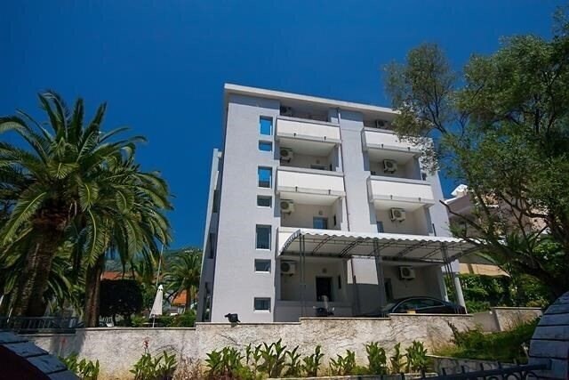 Готель Mare Apartments 3*