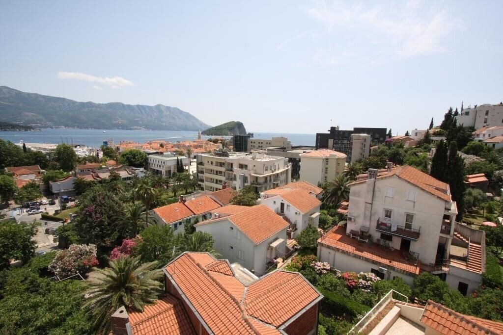 Фото Old Town Terrace Apartments 4*