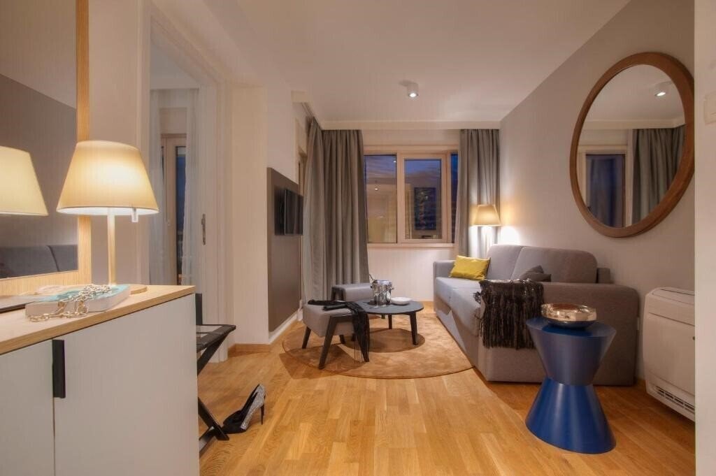 Фотографія Hotel Fontana 4*