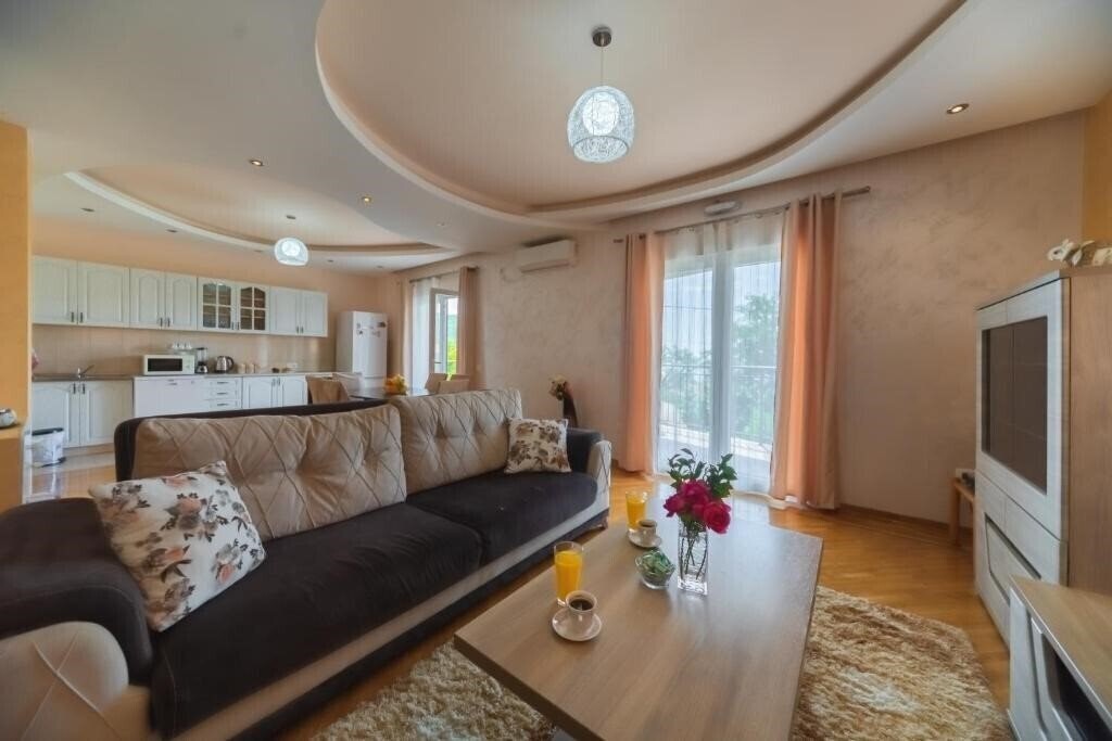 Изображение Sunny Hill (Cottage) 3*