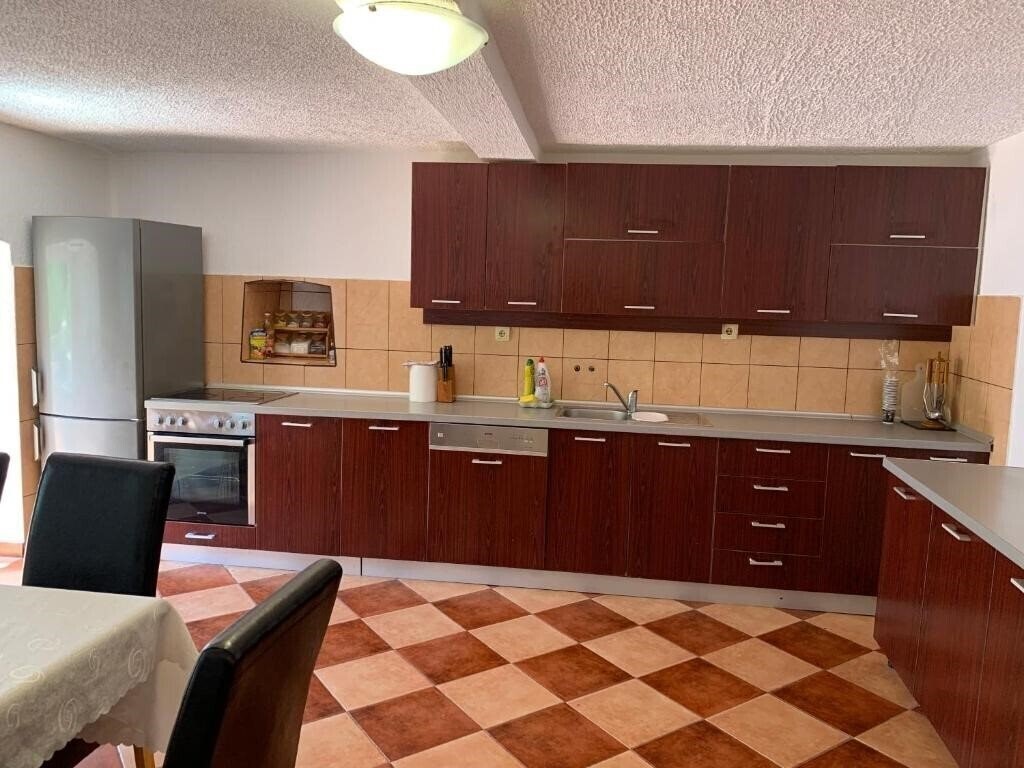 Фото Villa Rezevici (Cottage) 3*