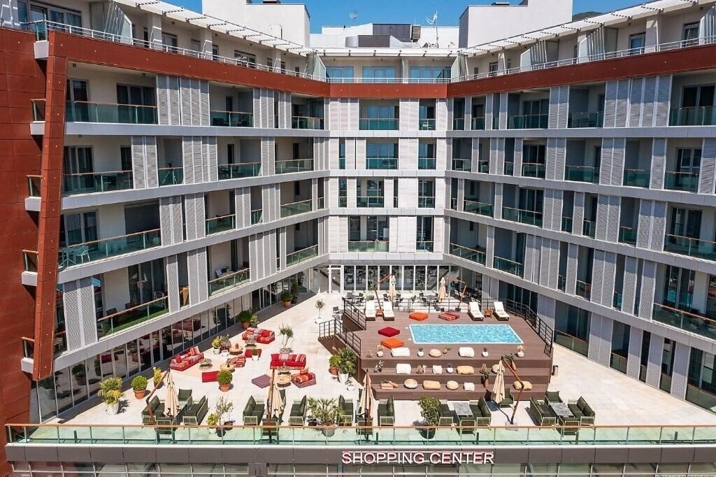 Готель Hotel TQ Plaza 4*