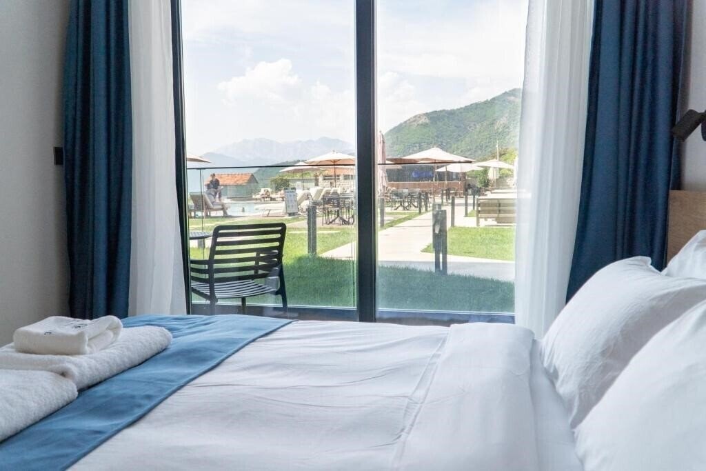 Картинка Royal Blue Resort & Residences 5*
