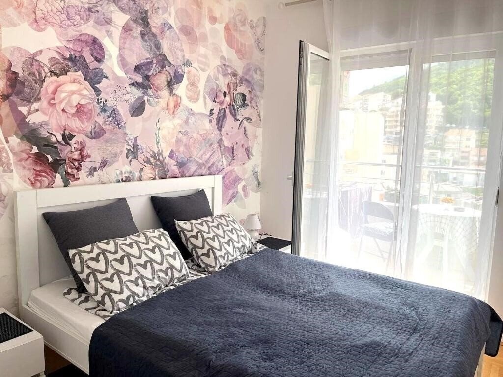 Готель City Luxe Apartment 4*
