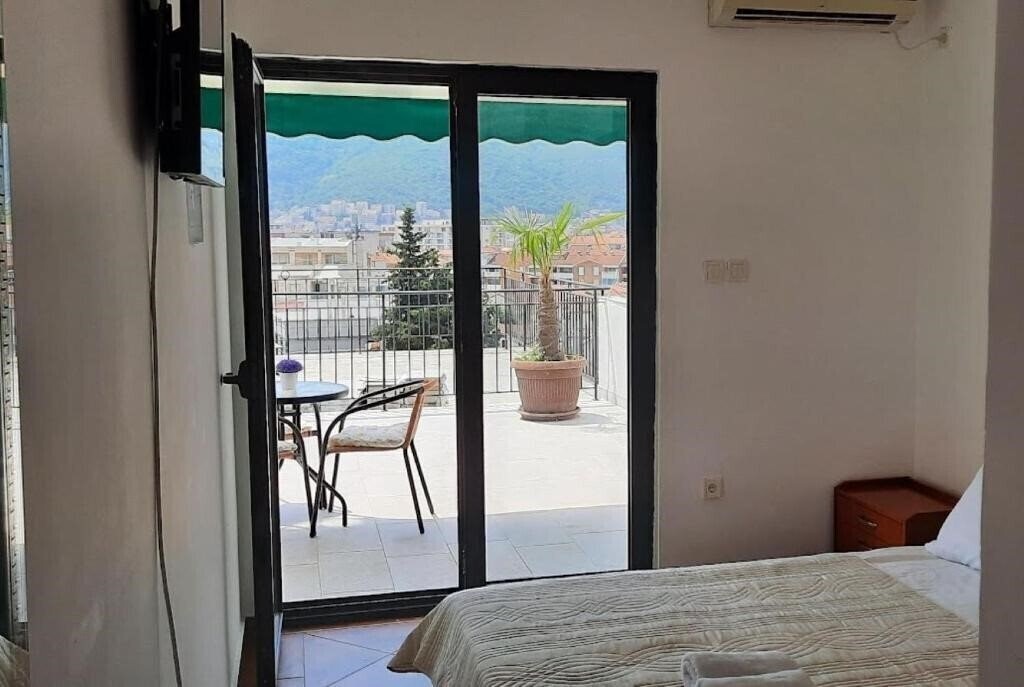 Фото Villa Lutovac 3*