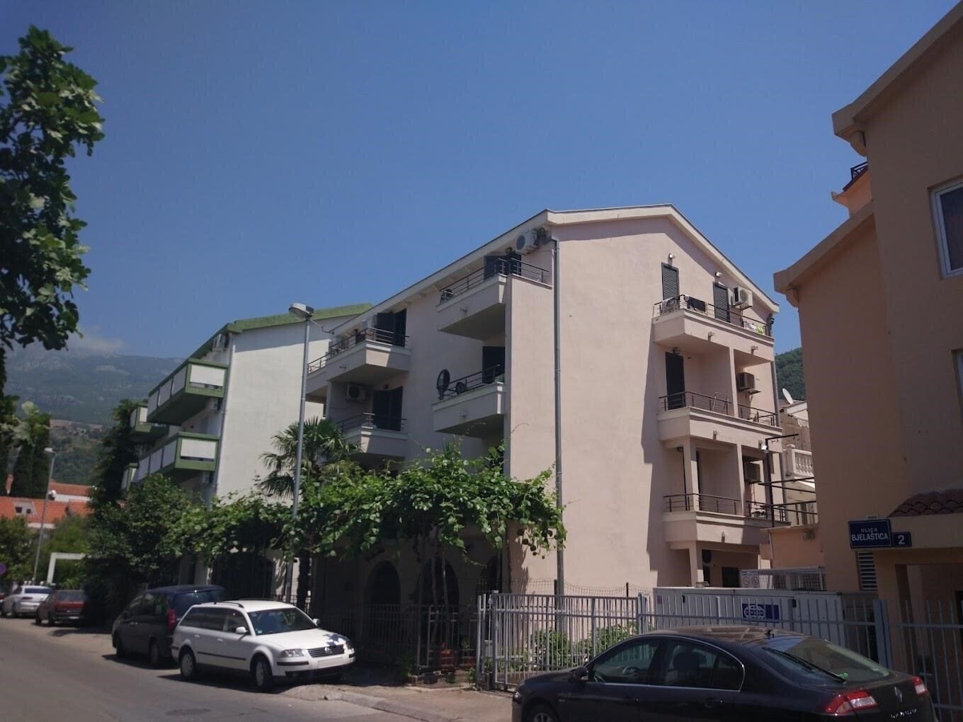 Готель Apartments Vila Mare 3*